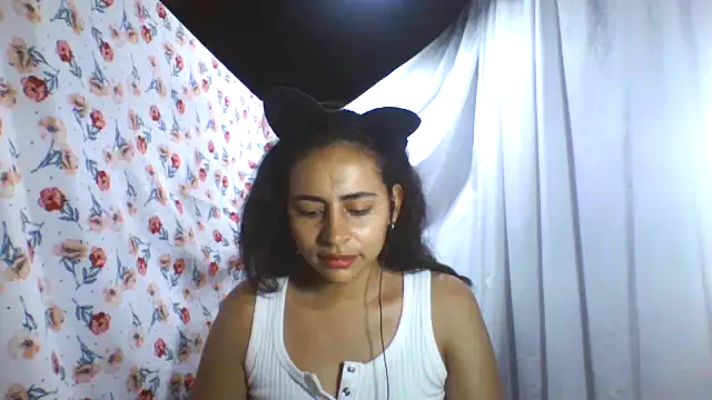 Anabelhotxx16 online show from 09/15/25, 03:06