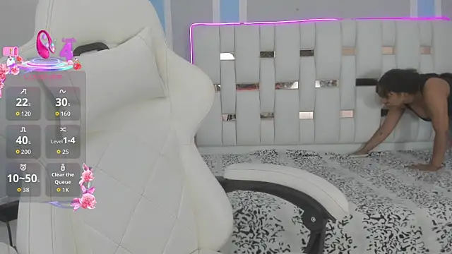 Snapshot of marsmith1 chatting on 11/23/25, 03:28 marsmith1 online show from 11/23/25, 03:28