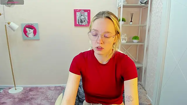 R0cket bunny online show from 10/13/25, 01:16