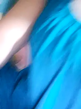 Snapshot of Mon-Shot9 chatting on 09/22/25, 11:45 Mon-Shot9 online show from 09/22/25, 11:45