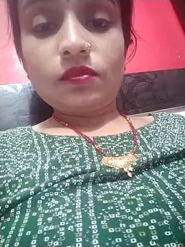 Snapshot of Mon-Shot9 chatting on 10/31/25, 06:42 Mon-Shot9 online show from 10/31/25, 06:42