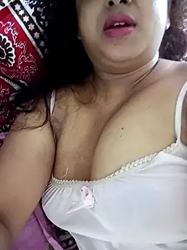 Snapshot of sweet_jenni chatting on 04/04/26, 04:11 sweet jenni online show from 04/04/26, 04:11