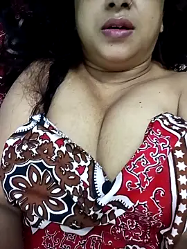 Snapshot of sweet_jenni chatting on 04/07/26, 04:46 sweet jenni online show from 04/07/26, 04:46