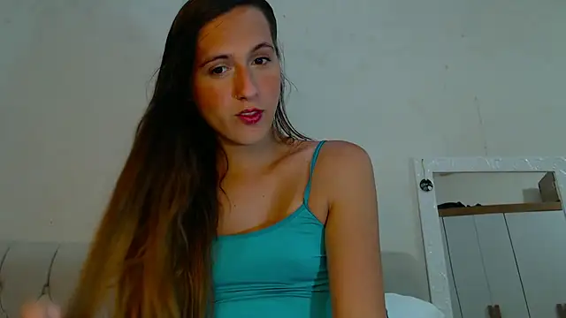 Snapshot of FemmeAngel chatting on 01/07/26, 01:13 FemmeAngel online show from 01/07/26, 01:13