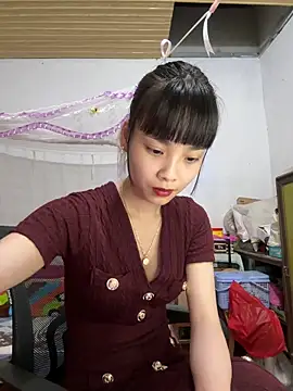 Snapshot of andymi1 chatting on 06/12/26, 12:26 andymi1 online show from 06/12/26, 12:26