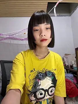 Snapshot of andymi1 chatting on 06/21/26, 01:19 andymi1 online show from 06/21/26, 01:19