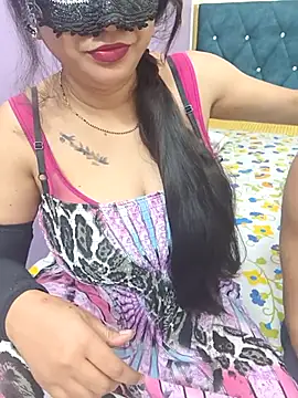 Snapshot of Queen_Nightt chatting on 09/08/25, 04:39 Queen Nightt online show from 09/08/25, 04:39