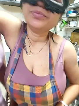 Queen Nightt online show from 01/17/26, 03:55