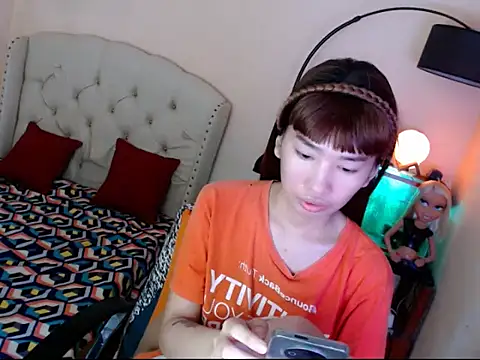 ShantalFoxxy  online show from 10/30/25, 12:01