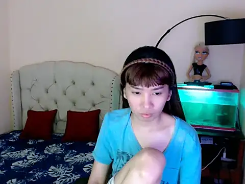 ShantalFoxxy  online show from 02/18/26, 02:35