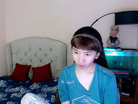 ShantalFoxxy  online show from 04/03/26, 12:52