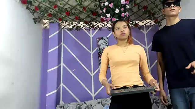 Snapshot of lau_and_boys18 chatting on 09/21/25, 01:46 lau and boys18 online show from 09/21/25, 01:46