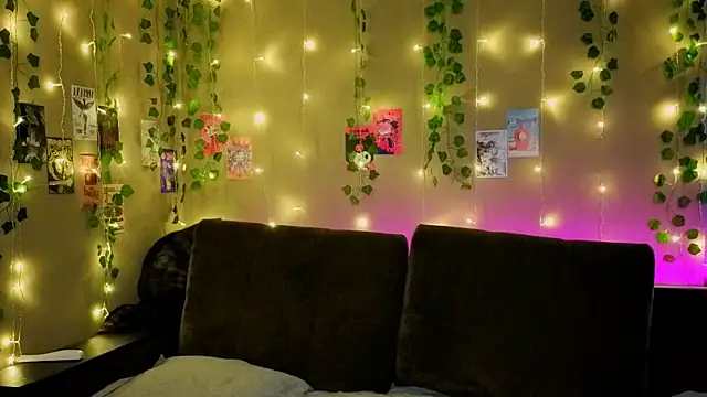 Lori Williams online show from 02/19/26, 02:18