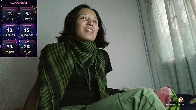 Snapshot of Natzu_Choi chatting on 10/31/25, 10:33 Natzu Choi online show from 10/31/25, 10:33