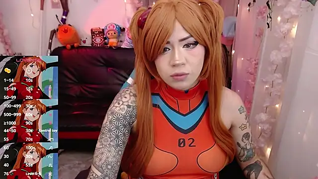 jadedelux  online show from 10/05/25, 08:07