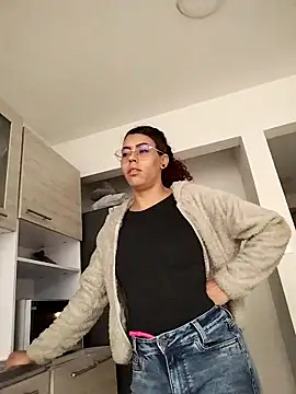 Pamelamiler   online show from 10/30/25, 11:55