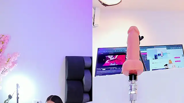 Snapshot of maily_zanss chatting on 02/04/26, 07:42 maily zanss online show from 02/04/26, 07:42