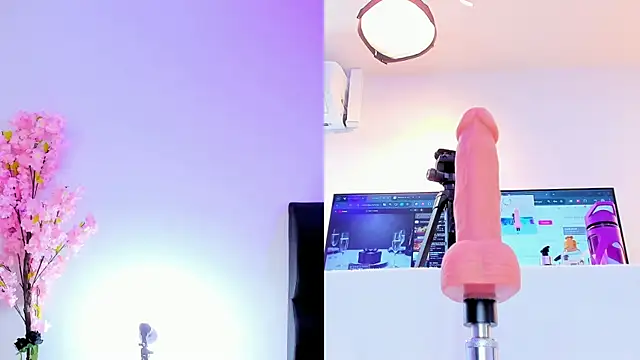 Snapshot of maily_zanss chatting on 02/08/26, 07:39 maily zanss online show from 02/08/26, 07:39