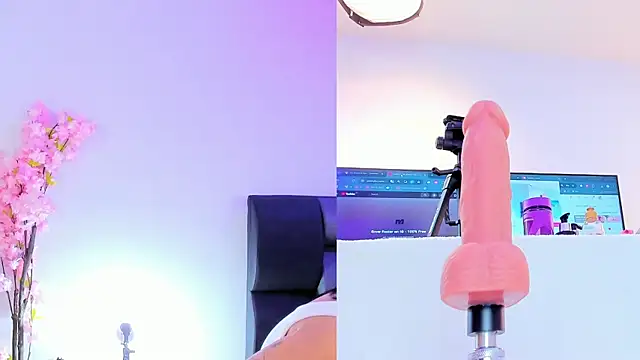 Snapshot of maily_zanss chatting on 02/22/26, 08:07 maily zanss online show from 02/22/26, 08:07