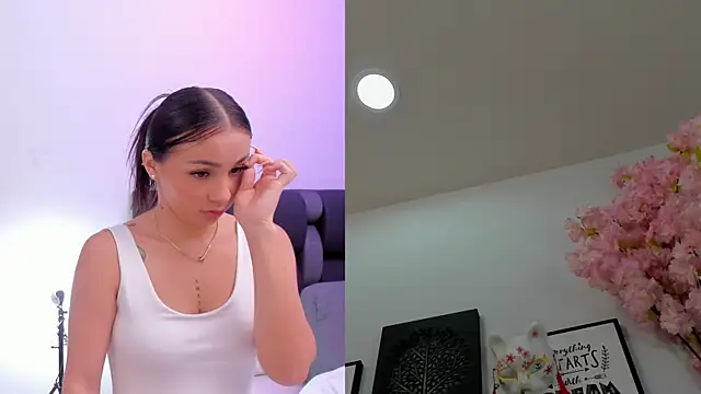 Snapshot of maily_zanss chatting on 04/16/26, 07:36 maily zanss online show from 04/16/26, 07:36