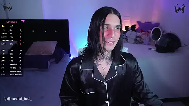 Snapshot of marshall__k chatting on 06/15/26, 05:20 marshall k online show from 06/15/26, 05:20