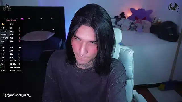 Snapshot of marshall__k chatting on 06/19/26, 04:39 marshall k online show from 06/19/26, 04:39