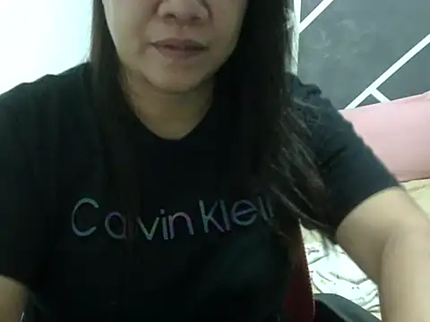 Snapshot of AsianbouncieGIRL chatting on 09/30/25, 12:48 AsianbouncieGIRL online show from 09/30/25, 12:48