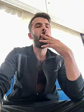 S-kt-et online show from 10/21/25, 09:54