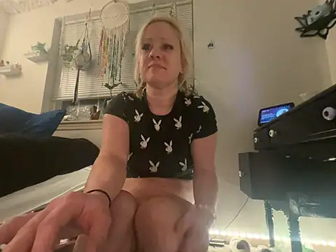 prettylilandrea online show from 03/26/26, 07:36