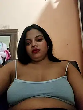 Maahhii 2 online show from 04/04/26, 08:39