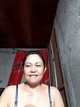 Everleigh mom online show from 11/30/25, 07:56