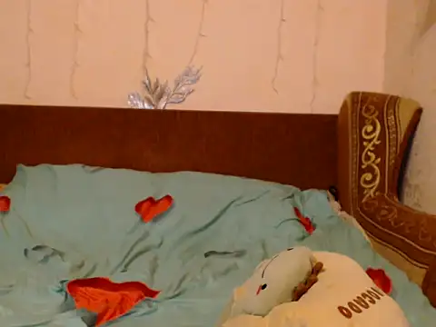 Snapshot of Veronica-Luxs chatting on 02/13/26, 08:21 Veronica-Luxs online show from 02/13/26, 08:21