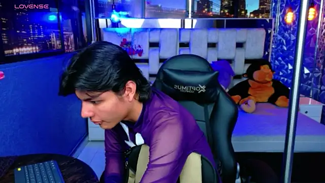 Snapshot of alandelrey57 chatting on 03/17/26, 08:45 alandelrey57 online show from 03/17/26, 08:45