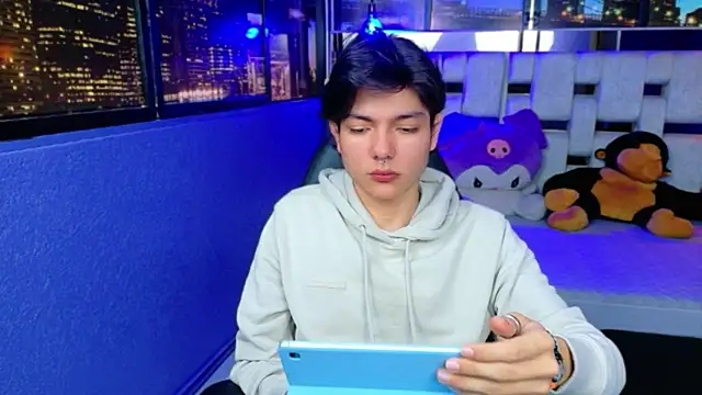 Snapshot of alandelrey57 chatting on 03/24/26, 08:47 alandelrey57 online show from 03/24/26, 08:47