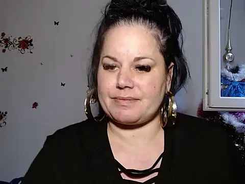 andreea2011 online show from 09/30/25, 01:49