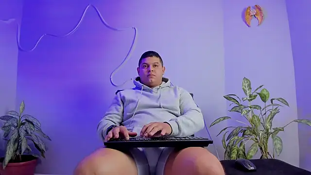 Maximus Steel online show from 10/19/25, 11:55