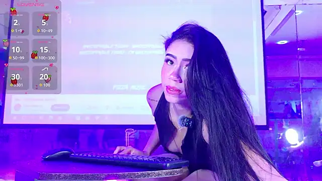 Snapshot of SammyJhuls chatting on 03/12/26, 12:11 SammyJhuls online show from 03/12/26, 12:11