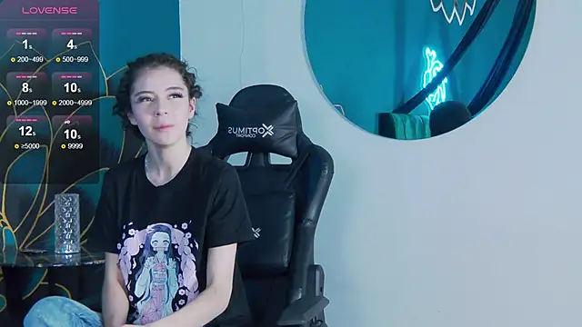 RavennMoonn online show from 09/13/25, 07:46