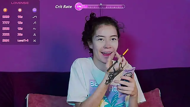 RavennMoonn online show from 09/17/25, 07:59