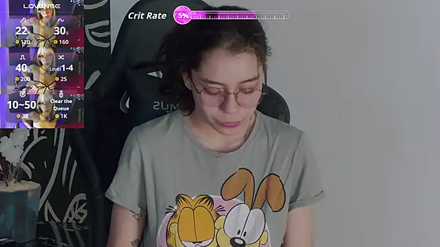 RavennMoonn online show from 10/09/25, 07:56