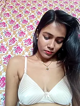 Snapshot of hornylizia123 chatting on 04/01/26, 03:18 hornylizia123 online show from 04/01/26, 03:18