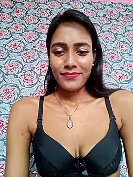 Snapshot of hornylizia123 chatting on 04/11/26, 01:54 hornylizia123 online show from 04/11/26, 01:54