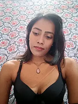 Snapshot of hornylizia123 chatting on 04/11/26, 09:24 hornylizia123 online show from 04/11/26, 09:24