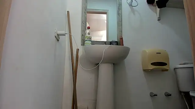 ALYANNA HOT  online show from 11/11/25, 11:43