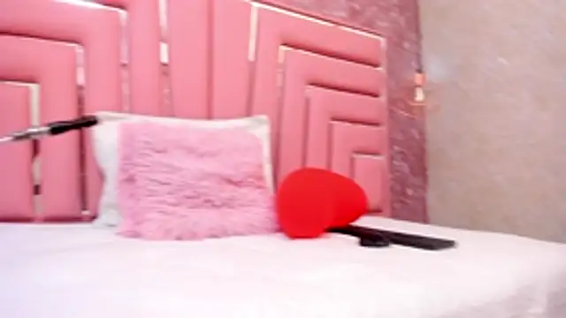 ALYANNA HOT  online show from 02/17/26, 11:40