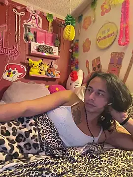 Snapshot of TranSexualJade95 chatting on 06/15/26, 12:29 TranSexualJade95 online show from 06/15/26, 12:29