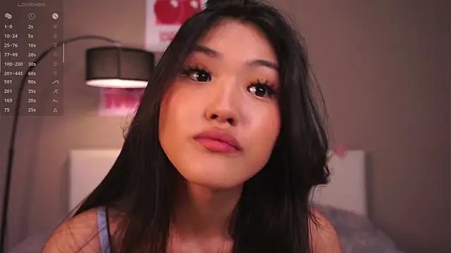 Snapshot of FancyEsten chatting on 10/16/25, 08:37 FancyEsten online show from 10/16/25, 08:37