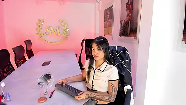 Snapshot of AbbyBeck chatting on 04/15/26, 02:57 AbbyBeck online show from 04/15/26, 02:57