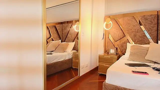 zarah andrew   online show from 09/09/25, 12:37