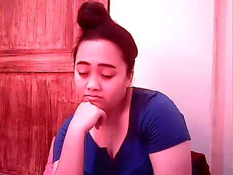 Snapshot of Pinay_Chubby20 chatting on 03/07/26, 01:24 Pinay Chubby20 online show from 03/07/26, 01:24